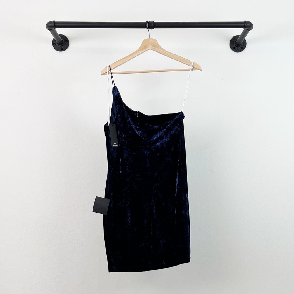 NWT Lulu’s Forever Thriving Navy Blue Velvet One-Shoulder Bodycon Dress - Picture 8 of 9